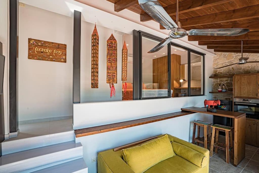 Sea And Sun Metaxy Mas, Brand-New, Beachfront ! Chrissi Akti Chania Exterior foto