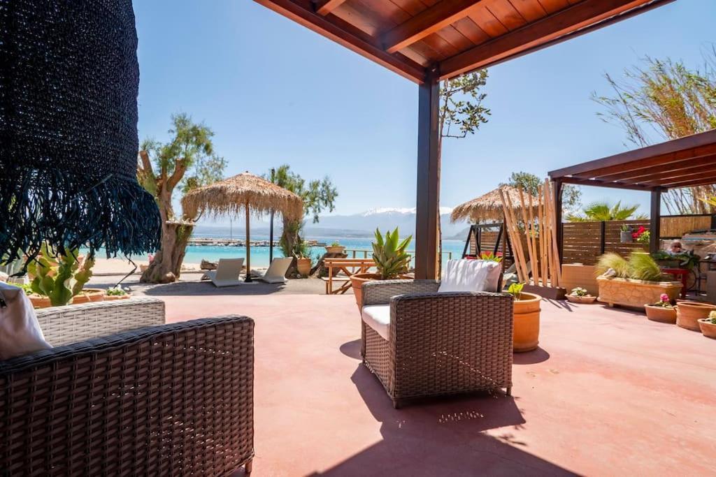 Sea And Sun Metaxy Mas, Brand-New, Beachfront ! Chrissi Akti Chania Exterior foto