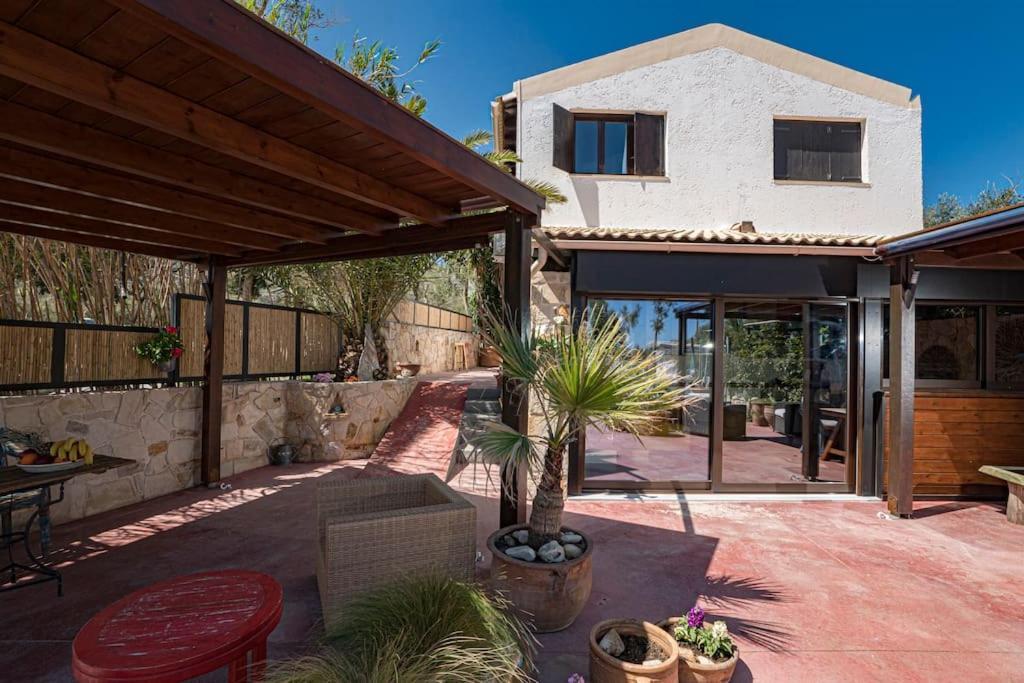 Sea And Sun Metaxy Mas, Brand-New, Beachfront ! Chrissi Akti Chania Exterior foto