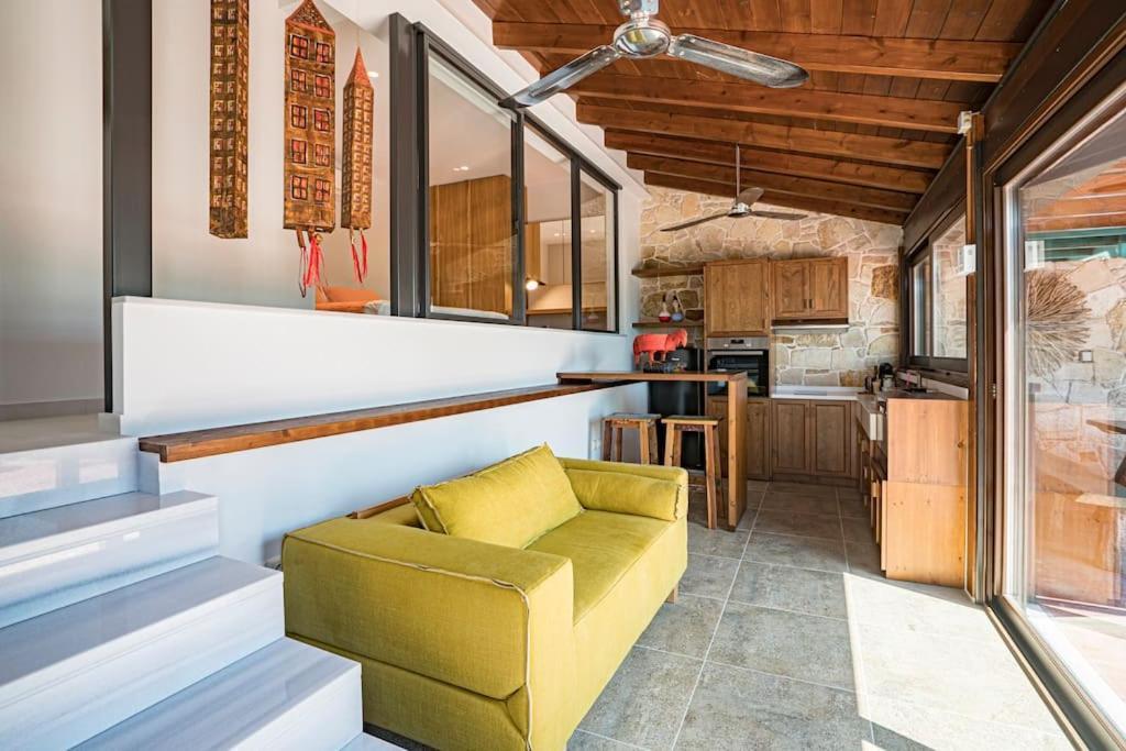 Sea And Sun Metaxy Mas, Brand-New, Beachfront ! Chrissi Akti Chania Exterior foto