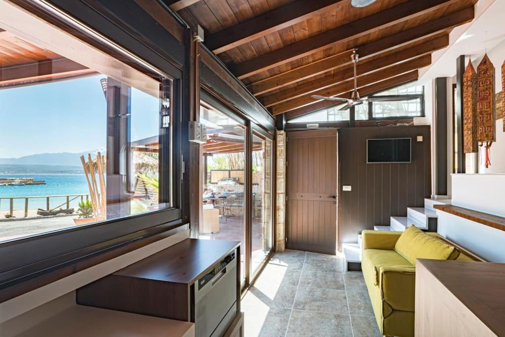 Sea And Sun Metaxy Mas, Brand-New, Beachfront ! Chrissi Akti Chania Exterior foto